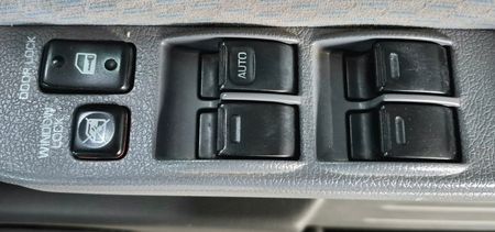 2024-Toyota-Land-Cruiser-76-28GD-6-Station-Wagon-LX_5
