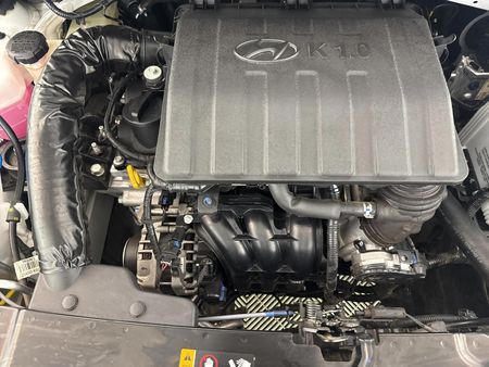 2025-Hyundai-Grand-i10-10-Motion_12