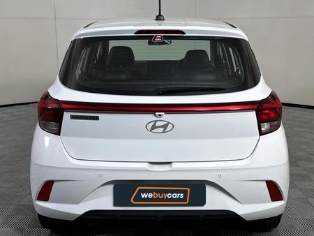2025-Hyundai-Grand-i10-10-Motion_17