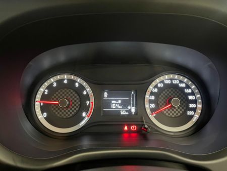 2026-Hyundai-Grand-i10-10-Motion_10