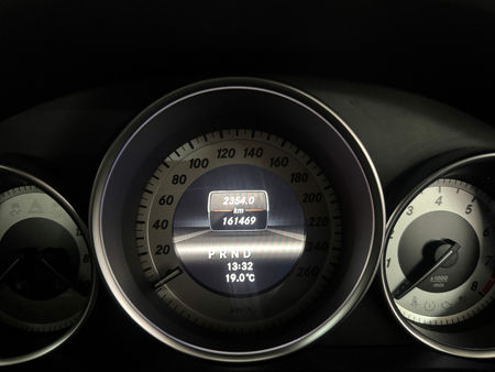 2013-Mercedes-Benz-C-Class-C-200-BE-Avantgarde-Auto_12