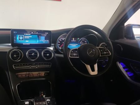 2020-Mercedes-Benz-C-Class-C300-Auto-with-Sunroof_13