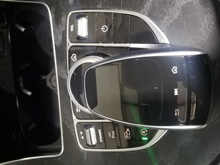 2020-Mercedes-Benz-C-Class-C300-Auto-with-Sunroof_25
