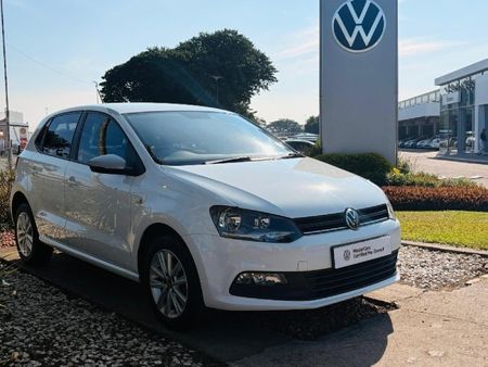 2022-Volkswagen-Polo-Vivo-16-Comfortline-Auto-5-dr_0