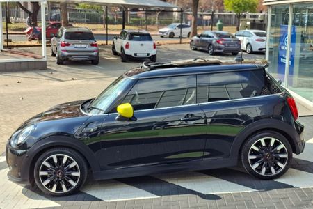 2023-MINI-Hatch-SPECIAL-PACKAGE-5-EDITION_5