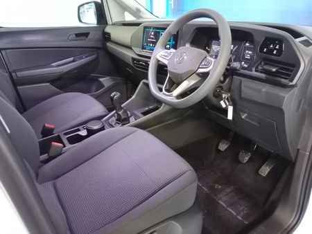 2026-Volkswagen-Caddy-Cargo-20-TDI-75kw-FC-PV_15