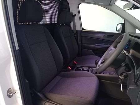 2026-Volkswagen-Caddy-Cargo-20-TDI-75kw-FC-PV_19