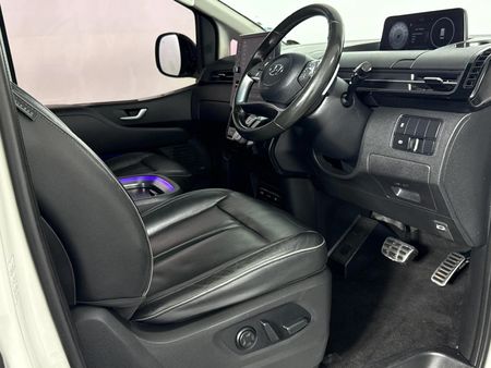 2022-Hyundai-Staria-22d-Luxury-Auto_9