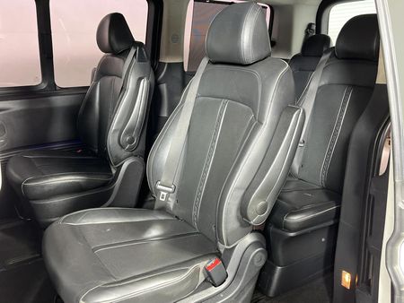 2022-Hyundai-Staria-22d-Luxury-Auto_3