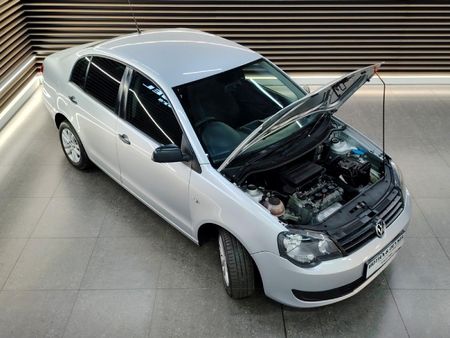 2013-Volkswagen-Polo-Vivo-14-Trendline-Auto_17