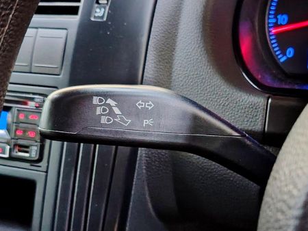 2013-Volkswagen-Polo-Vivo-14-Trendline-Auto_7
