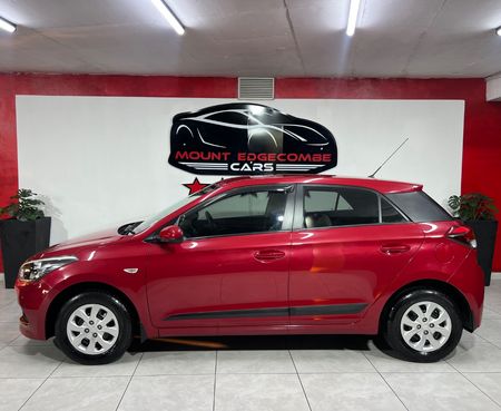 2015-Hyundai-i20-12-Motion_19