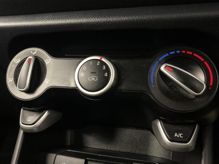 2019-Kia-Picanto-10-Style-Auto_8