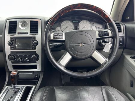 2006-Chrysler-300C-35-V6-Auto_8