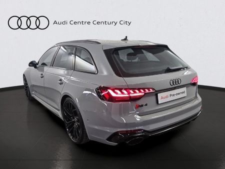 2024-Audi-RS4-Avant-quattro-Auto_5
