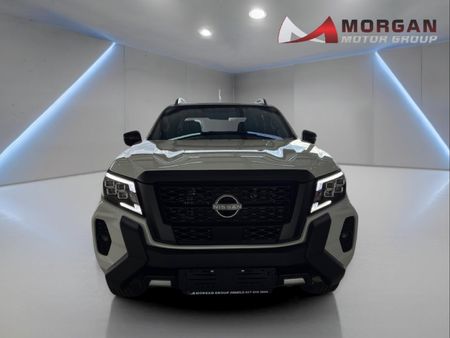 2026-Nissan-Navara-25DDTi-Stealth-Auto_1