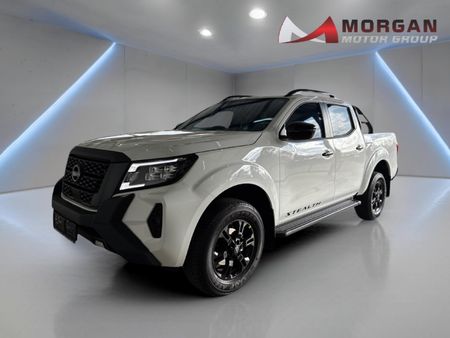 2026-Nissan-Navara-25DDTi-Stealth-Auto_2