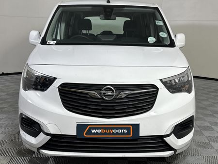 2019-Opel-Combo-Life-Enjoy-16-TD_15