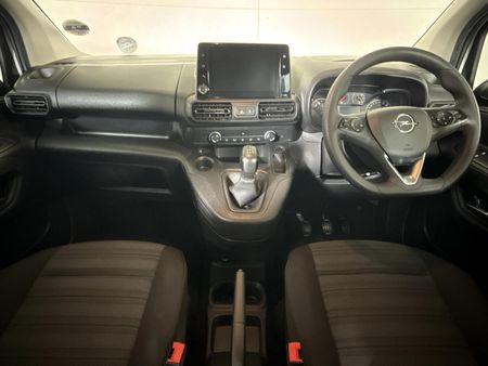 2019-Opel-Combo-Life-Enjoy-16-TD_1