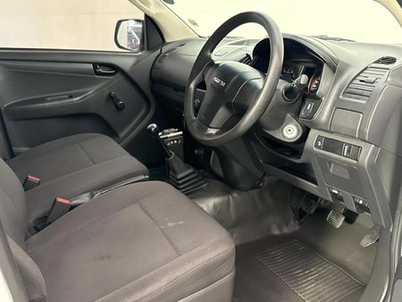 2024-Isuzu-D-Max-250-HO-Fleetside-Safety-Single-Cab_7