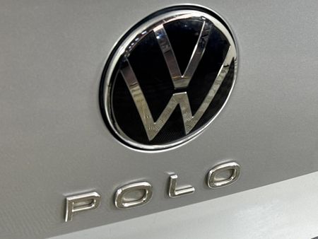 2024-Volkswagen-Polo-10-TSI-R-Line-Auto_10