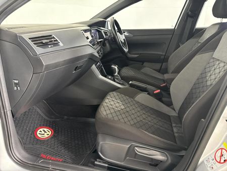 2024-Volkswagen-Polo-10-TSI-R-Line-Auto_8