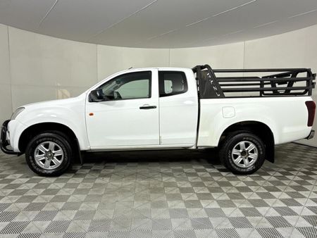 2016-Isuzu-KB-250D-Teq-HO-Hi-Riderr-Extended-Cab_15
