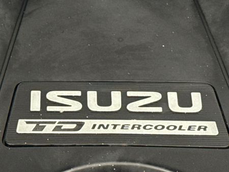 2016-Isuzu-KB-250D-Teq-HO-Hi-Riderr-Extended-Cab_8