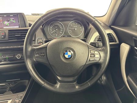 2012-BMW-1-Series-118i-5-dr-Auto_12