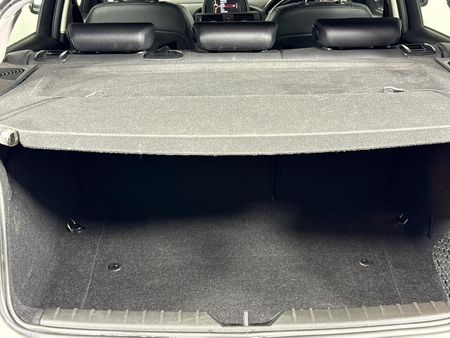2014-BMW-1-Series-116i-5-dr-Auto_14
