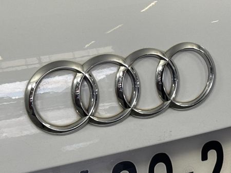 2012-Audi-Q7-30-TDI-quattro-Auto_11