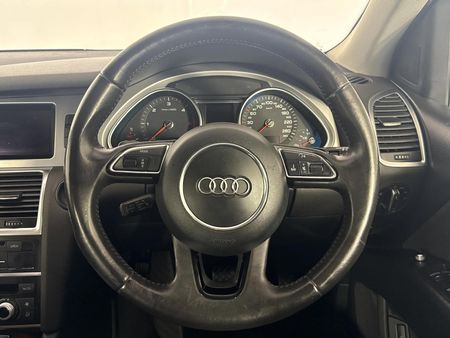 2012-Audi-Q7-30-TDI-quattro-Auto_12