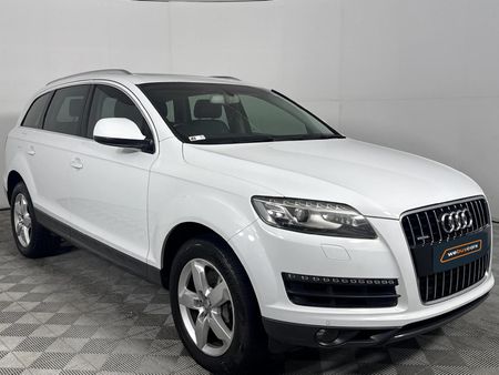 2012-Audi-Q7-30-TDI-quattro-Auto_16