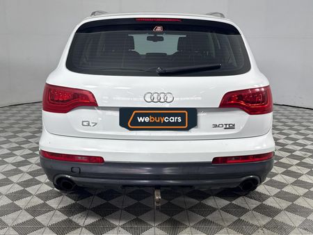 2012-Audi-Q7-30-TDI-quattro-Auto_18