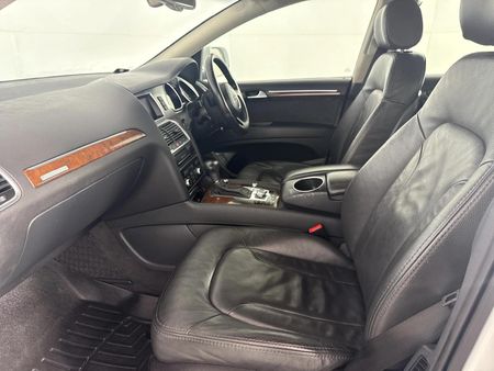2012-Audi-Q7-30-TDI-quattro-Auto_8