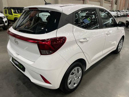 2026-Hyundai-Grand-i10-10-Motion_2