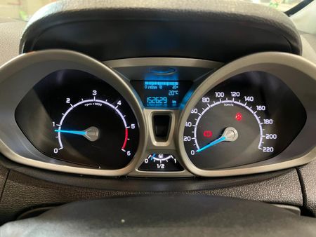 2017-Ford-EcoSport-15-TDCi-Titanium_10