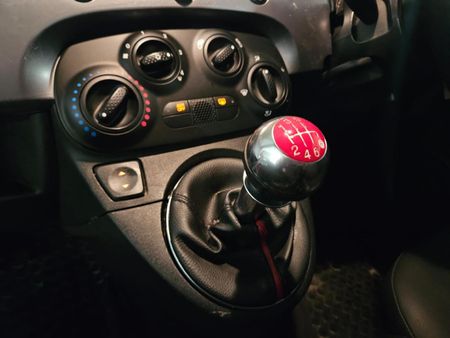 2015-Fiat-500-14-Sport_13