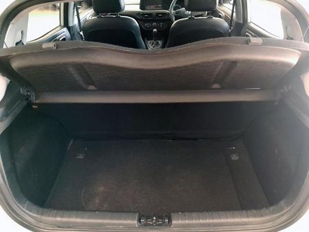 2021-Hyundai-Grand-i10-10-Motion-Auto_10