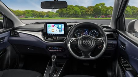 2026-Toyota-Starlet-Cross-15XS-Auto_2