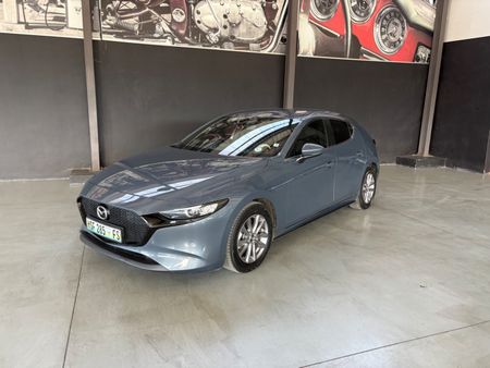 2021-Mazda-3-15-Dynamic-Auto_1