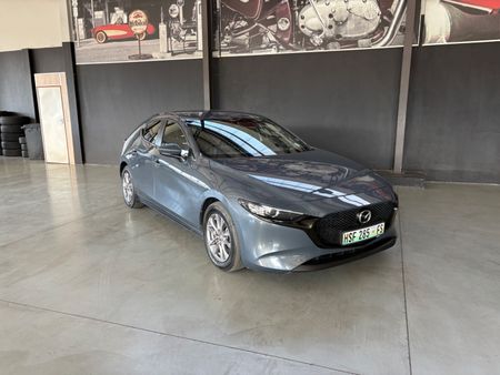 2021-Mazda-3-15-Dynamic-Auto_5
