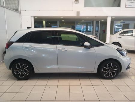 2021-Honda-Fit-15-Elegance-CVT_1
