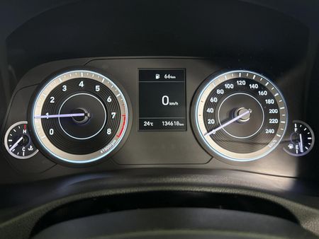 2021-Hyundai-Creta-15-Premium_2