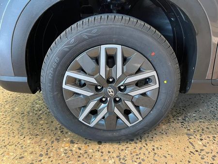 2023-Hyundai-Venue-10-TGDI-Motion_9
