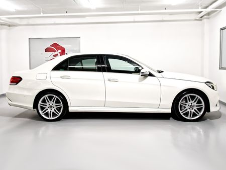 2015-Mercedes-Benz-E-Class-E-500_24