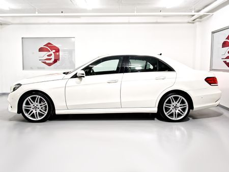 2015-Mercedes-Benz-E-Class-E-500_28