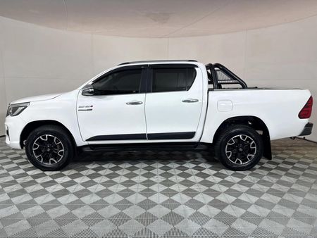 2020-Toyota-Hilux-28-GD-6-Raised-Body-Raider-Double-Cab_14