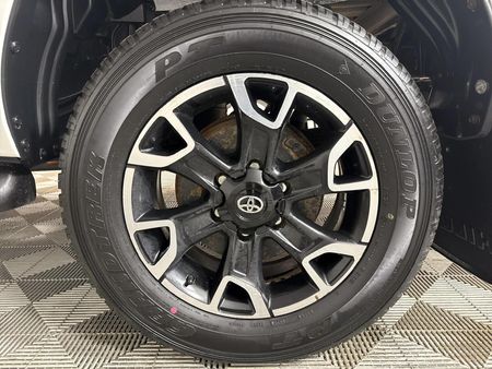 2020-Toyota-Hilux-28-GD-6-Raised-Body-Raider-Double-Cab_4