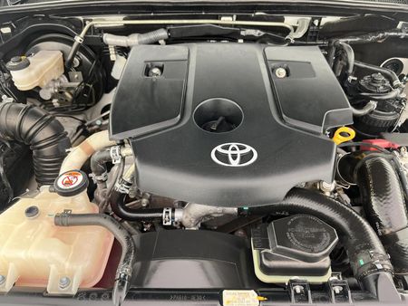 2022-Toyota-Hilux-28-GD-6-Raised-Body-Legend-Auto-Double-Cab_14